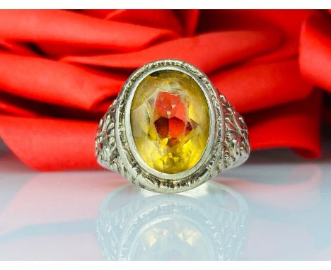 Silber Ring mit Citrin?Silber 830/000Ringgröße: 57Gewicht: 8,4 GrammStein mit Kratzern