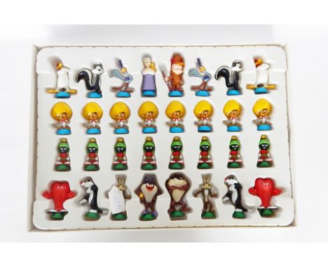 Warner Bros Looney Tunes chess set 1999, boxed  