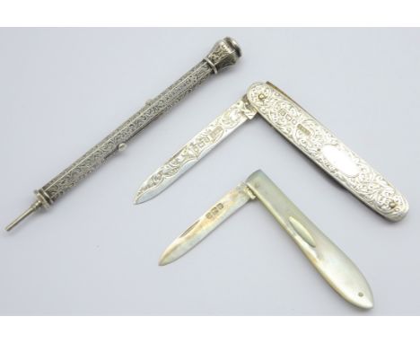 Edwardian silver bladed and silver cased pen knife with engraved decoration Sheffield 1908 Maker: Nowill and Sons, silver bla
