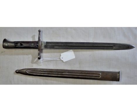 Italian Carcano Bayonet, Model 1891 with steel scabbard, marked (Terni) and stamped 'AG6652' on the hilt. Push stud on the si