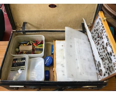 Vintage travel case filled with various fishing lures & Fishing flies etc 