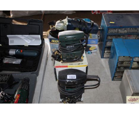 Two orbital sanders and a Powercraft 900W angle grinder