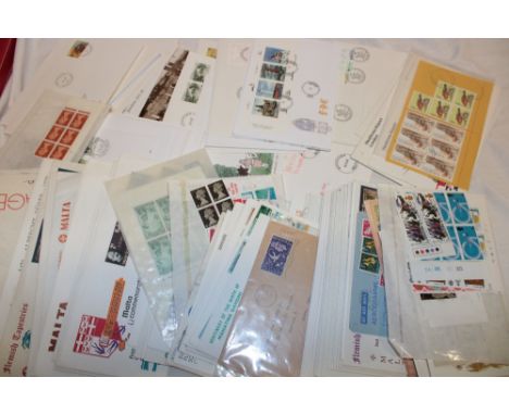 A selection of various GB and Foreign first day covers, mainly 1970/80s
