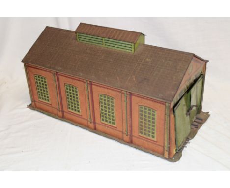 Hornby 0 gauge - a tin-plate double length engine shed