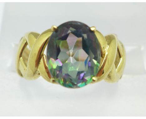 A 9ct gold, faceted stone set ring, 2.9g, K