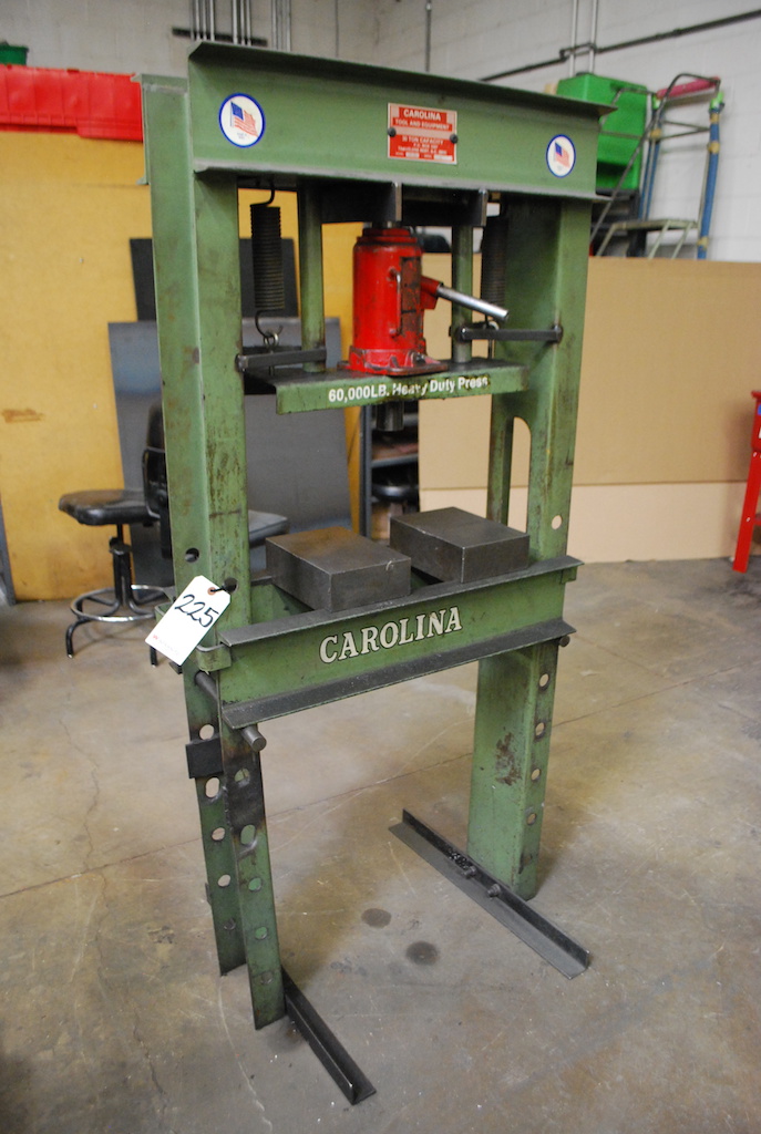 CAROLINA TOOL & EQUIPMENT 30TON CAP. MODEL CP100 ADJUSTABLE HYDRAULIC
