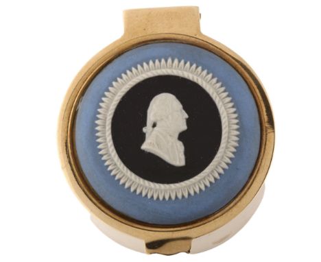 A rare 9ct gold George Washington Bicentennial of American Independence box, with relief portrait cameo by Wedgwood, Churchil