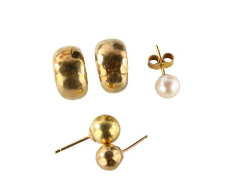 Various gold earrings, including pair of 9ct hoop earrings, 5.5g totalLot sold as seen unless specific item(s) requested 