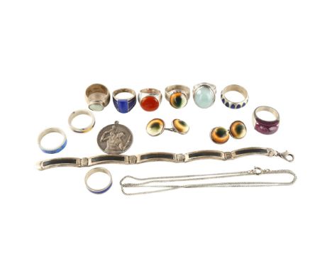 Various silver stone set jewellery, including operculum matching ring and pair of cufflinks, 151.8g totalLot sold as seen unl