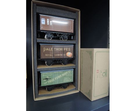 An Ace Trains 0 gauge Private Owner Three Van Set, Horsebox, Palethorpes &amp; True Form in original box, Set 12