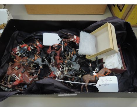 A tray of Pixyland Kew, Britains and similar lead Hunting Horses, Riders, Hounds, Hares, Foxes, Rabbits etc