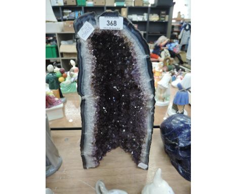 A Amethyst Goede, height 14 inches, approx weight 7kg