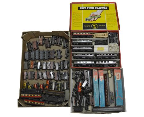 Trix Twin Railway OO gauge model railways, a collection including boxed set with three locomotives and good quantity of extra