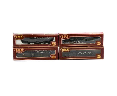 Airfix OO gauge model railway locomotives, four including ref 54122-6 LMS 0-6-0 4454 (x2); 54125-5 BR Castle class 'Pendennis