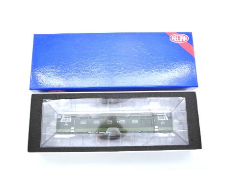 Heljan OO gauge model railway locomotive, ref 40111 English electric DP2 prototype in later BR green livery, limited edition 