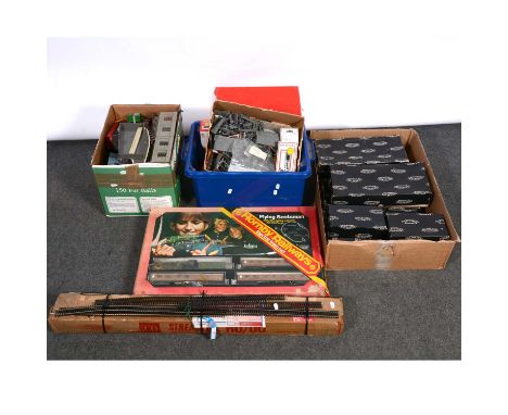 Hornby OO gauge model railways set R176 'Flying Scotsman', boxed; Tri-ang R161 operating Hopper wagon set; along with boxed M