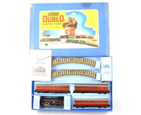 Hornby Dublo OO gauge model railway train set EDP14 2-6-4 tank passenger train 30014, boxed with instructions. 