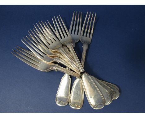 Set of seven Victorian fiddle and thread silver table forks maker GA, London 1875, 20.5 cm long with a further matched silver