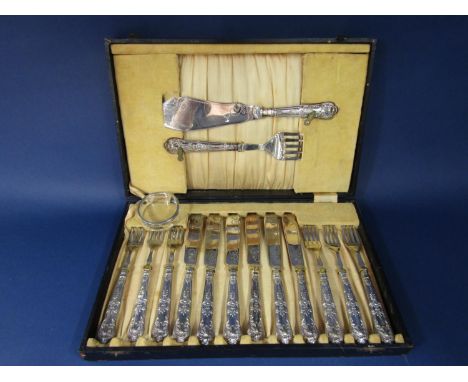 Cased set of silver handled fish canteen of cutlery comprising six forks, six knives and a serving knife and fork, the handle