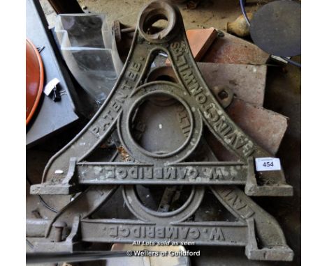 CAST IRON CAMBRIDGE ROLLER ENDS 
