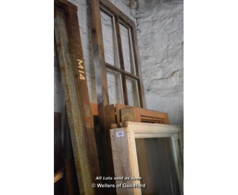 APPROX FOUR MIXED WINDOW FRAMES TO INCLUDE MODERN SASH WINDOWS AND EXTRA DOUBLE GLAZED PANELS