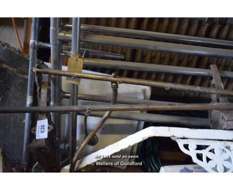 DECORATIVE WROUGHT IRON SINK BRACKET