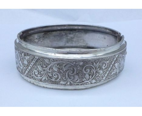 A bangle marked 925