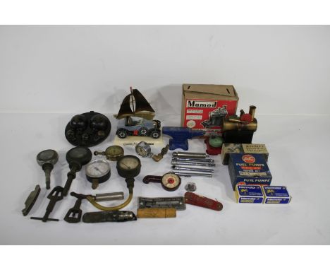 Assorted Automobilia,comprising a Carltonware ceramic Bullnose Morris model mounted on a base 14cm long; a Mamod Minor No.1 s