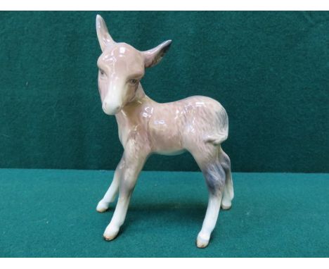 BESWICK GLAZED CERAMIC DONKEY, APPROXIMATELY 14cm HIGH 