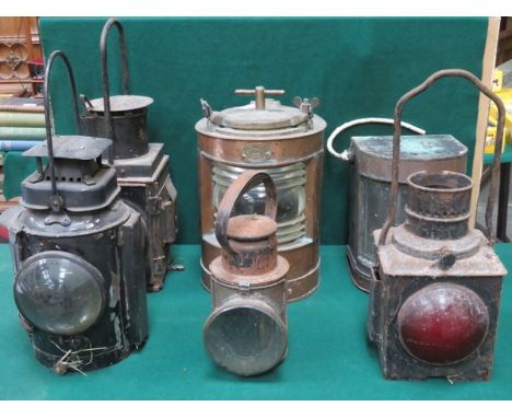 PARCEL OF VARIOUS RAILWAY LAMPS, SHIP'S LIGHT, ETC. 