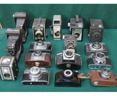 PARCEL OF SEVENTEEN VARIOUS VINTAGE CAMERAS - SOME AT FAULT) 