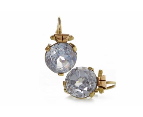 PAIR OF FOURTEEN CARAT GOLD CREATED SPINEL EARRINGS1940s, each set with a round faceted blue created spinel 9mm diameter, wit