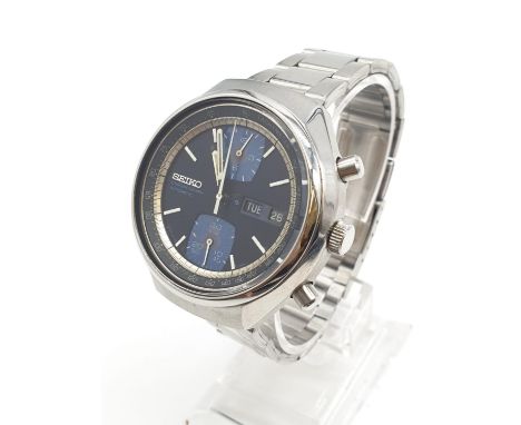 Seiko vintage chronograph automatic self wind watch. 