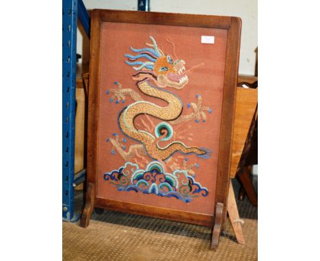 DECORATIVE TAPESTRY ORIENTAL STYLE DRAGON DESIGN FIRE SCREEN     