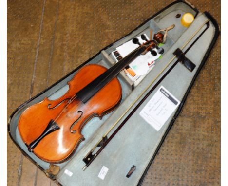 OLD REPRODUCTION STRADIVARIUS VIOLIN WITH BOW &amp; CASE     