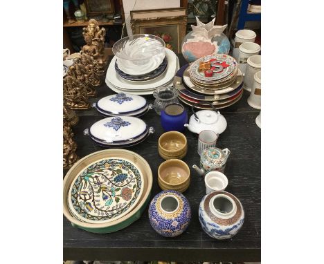 Large group of ceramics and glassware to include Chinese teapot and other oriental ceramics (qty)