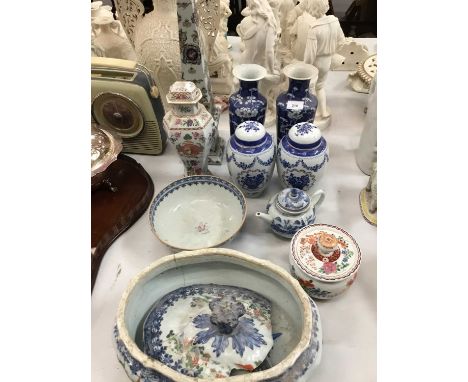 lot 18th century and later Chinese porcelain and decorative porcelainCondition report: Teapot has a large hairline crack (as 