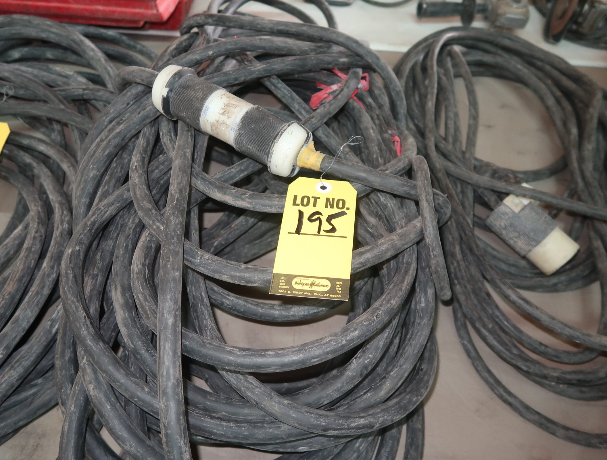 220 VOLT EXTENSION CORD