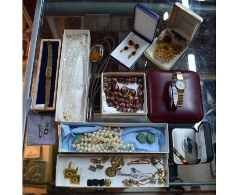 A mixed lot of vintage and later jewellery including Venetian beads, gilt metal brooch and earrings, simulated two-row neckla