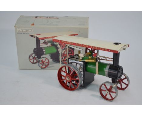 Boxed Mamod steam tractor (Sunday condition) Condition Report Dent in canopy by funnel aperture, box a little misshapen