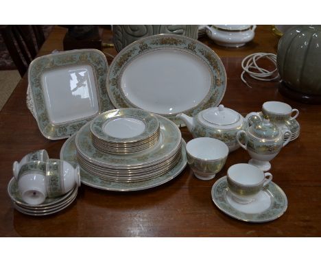 A Wedgwood bone china 'Columbia Sage Green' dinner and tea service, comprising: Eight 27.5 cm plates, eight 17.5 cm plates, o