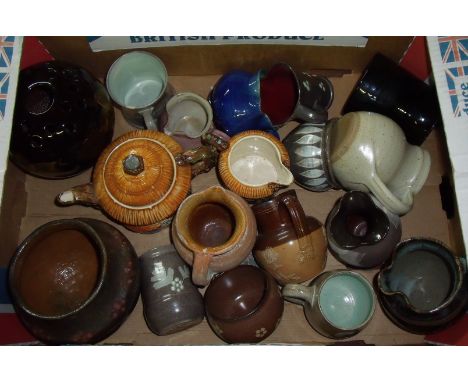 Box of Studio Pottery including jugs, large Somerset glazed pot pourri pot, mugs, earthenware jugs, Denby, Cottage Ware teapo