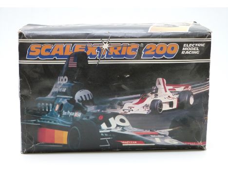 Scalextric 200 model slot car racing set C559, in original box