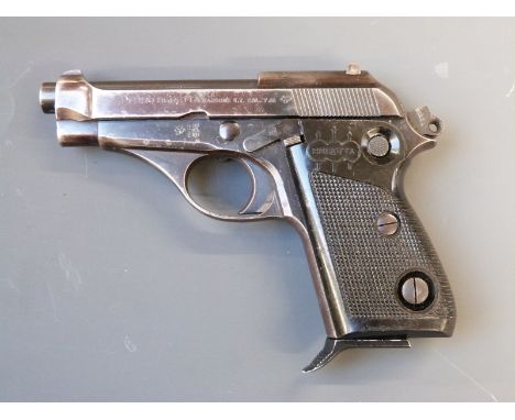 Deactivated Beretta Model 70 7.65mm semi-automatic pistol with named and chequered grips, spurred magazine, alignment sight a
