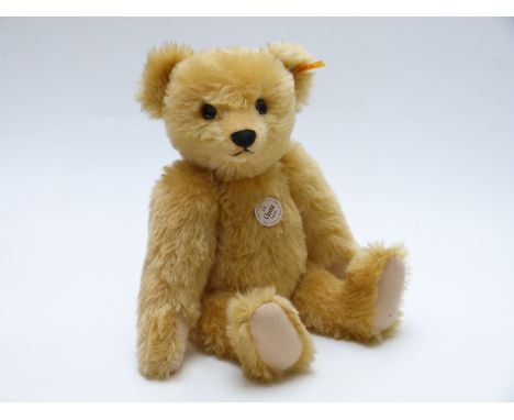 Steiff classic 1909 Teddy bear with blonde mohair, felt pads, growler and jointed limbs, 42cm tall&nbsp;
