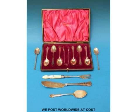 A cased set of Walker and Hall hallmarked silver teaspoons and sugar tongs together with four other hallmarked silver items, 