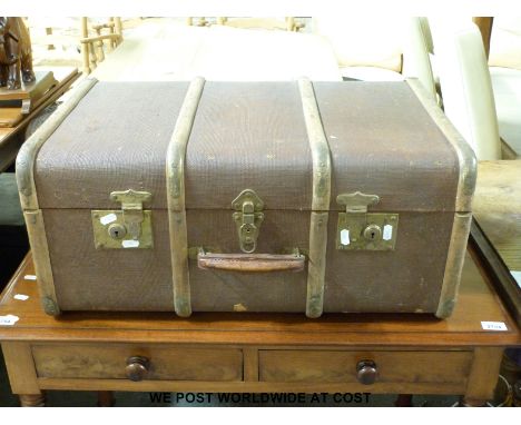 An ash bound travelling trunk
