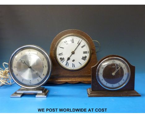 Two electric clocks, Temco electric and Metamec, together with a 1930s Westminster chimes mantel clock
