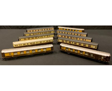 Toys, Trains OO Gauge unboxed coaches including Mainline Railways, Lima, Airfix etc (10) 