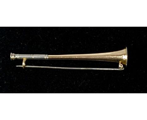 GOOD QUALITY YELLOW & WHITE METAL HUNTING HORN BROOCH, marked 15, 6cms (l), 4.9gmsProvenance: private collection Wirral